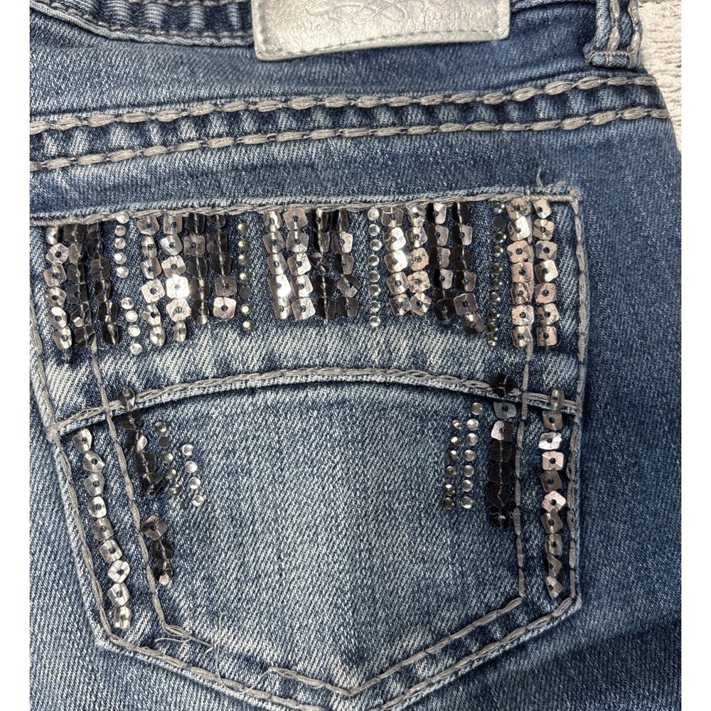 Maurice's Women's  Jeans‎ 3/4 Short  With  Embellished Pockets. - Picture 11 of 12